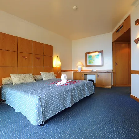 Monte Mar Palace פונטה דלגדה